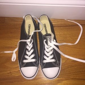 BRAND NEW BLACK LOW TOP CONVERSE